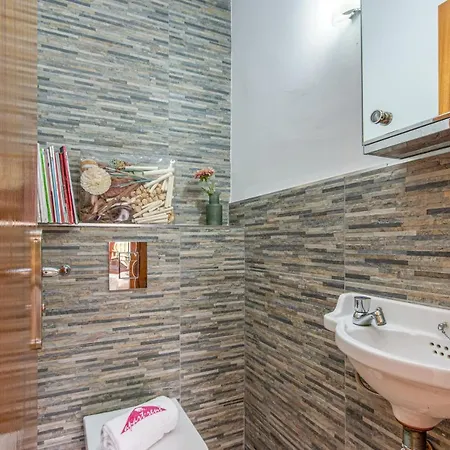 Apart-rent Alberes Villa