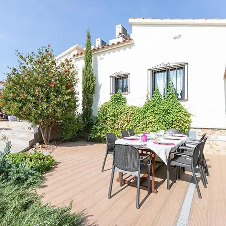 Apart-rent Alberes Villa